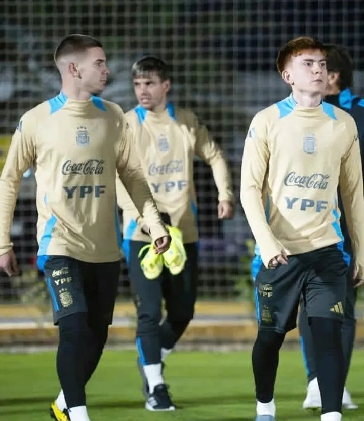 Mastantuono, en su primer entrenamiento con la Selección Argentina.
