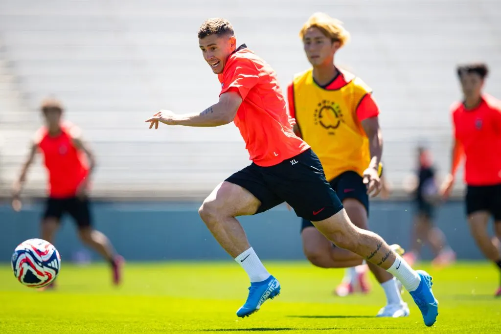 El plantel de Urawa Red Diamonds ya trabaja en los Estados Unidos. (Prensa Urawa)