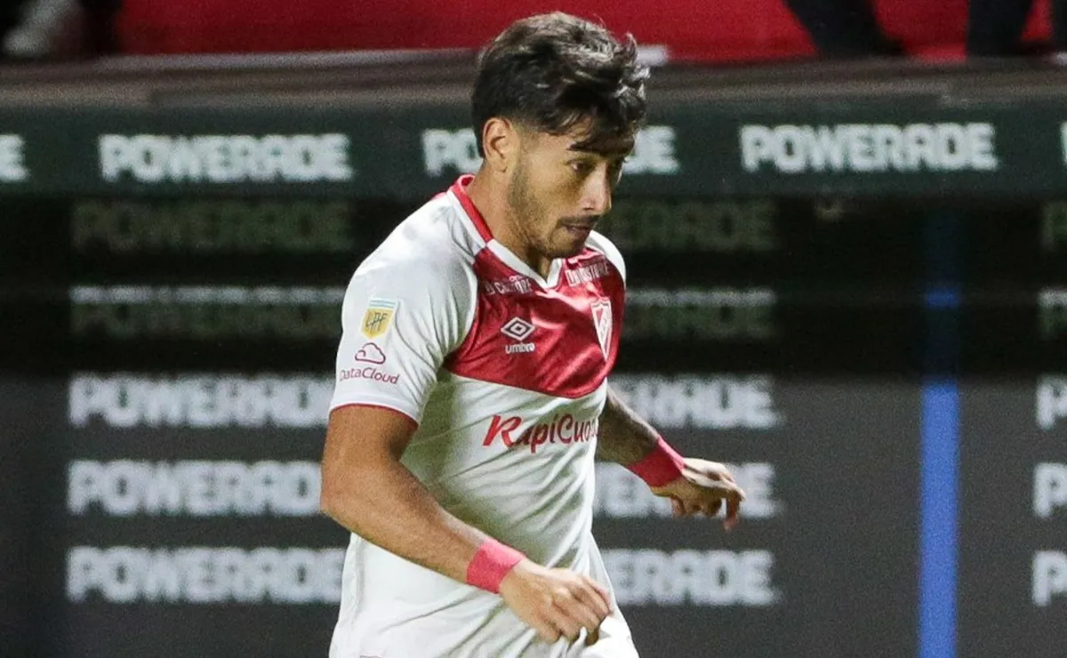 River va en busca del lateral izquierdo del Bicho.
