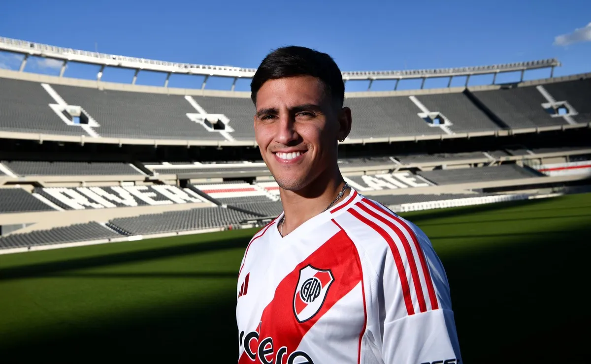 Matías Rojas sigue en deuda en River.