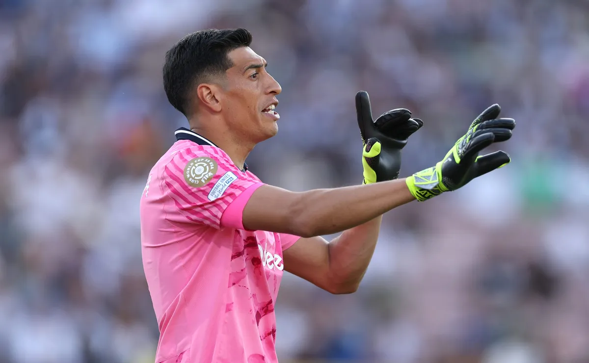 Andrada, ex Boca, podría no jugar ante River.