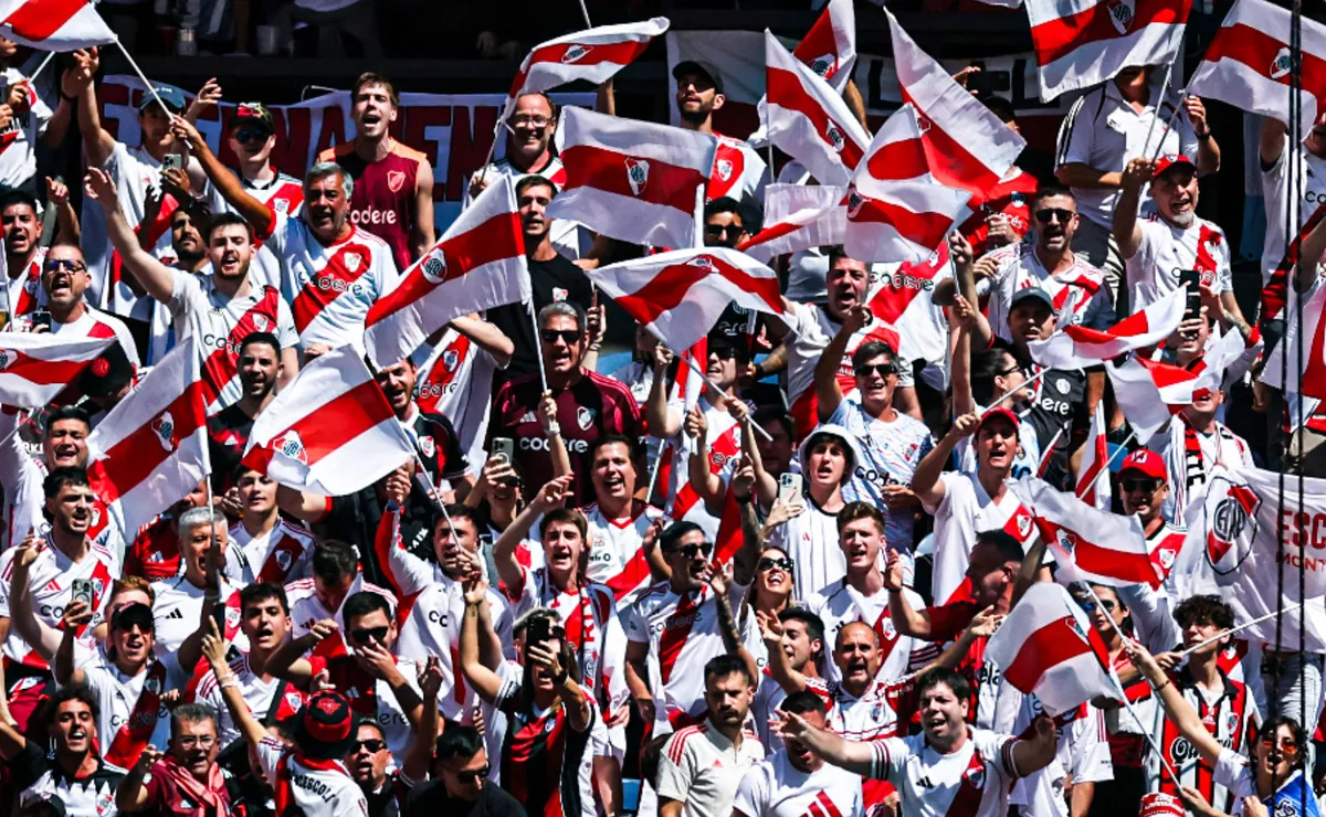 Los hinchas de River coparon Seattle.