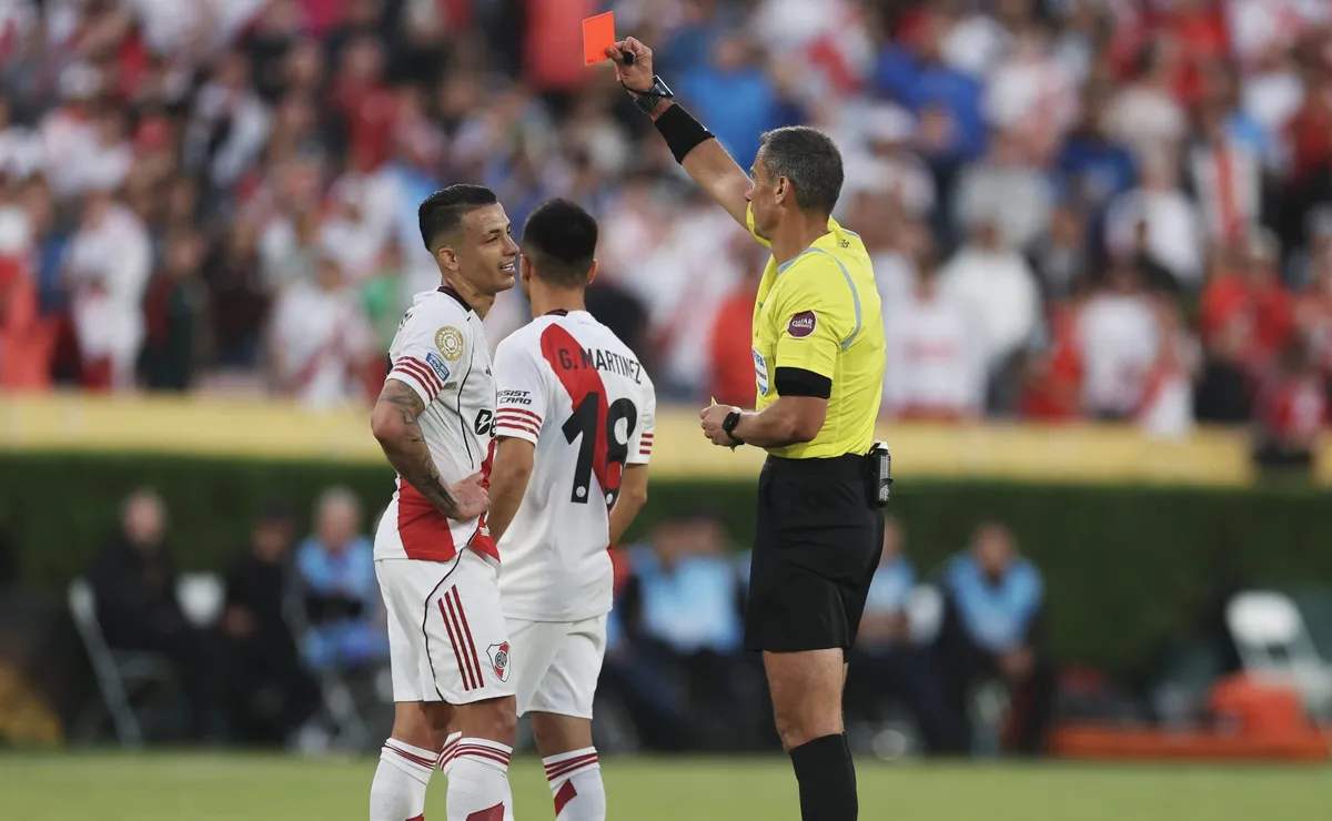 Castaño afuera del partido con Inter.