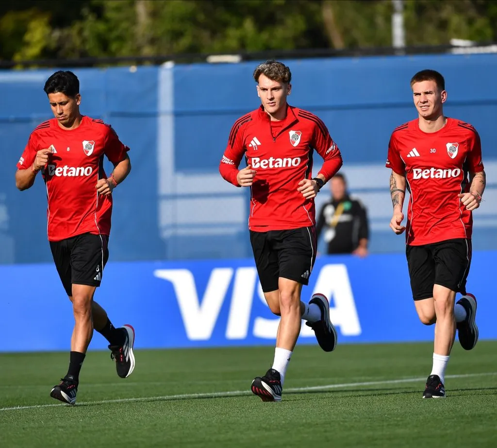 Meza, Colidio y Mastantuono siguen en el once. (Prensa River)