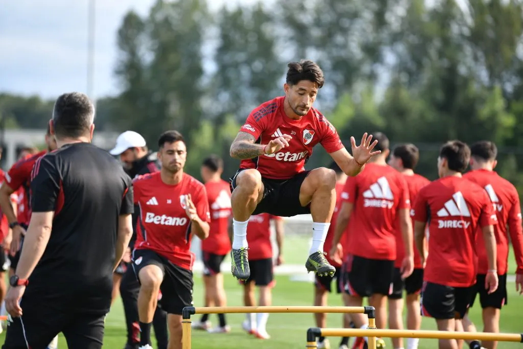 Milton Casco podría volver al once. (Prensa River)