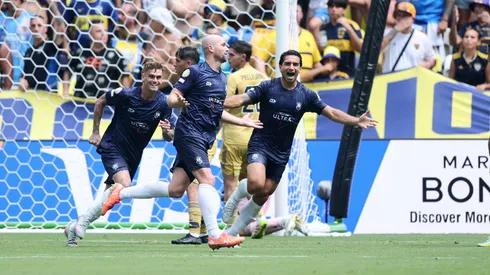 No tienen paz: el festejo a lo Driussi del gol de Auckland a Boca.