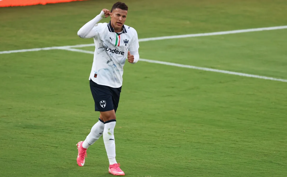 Nelson Deossa marcó un golazo para Monterrey vs Urawa en el Mundial de Clubes (FOTO: GettyImages).
