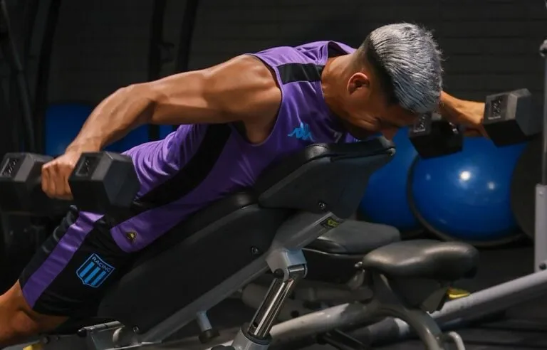 Maxi Salas sigue entrenando en Racing.