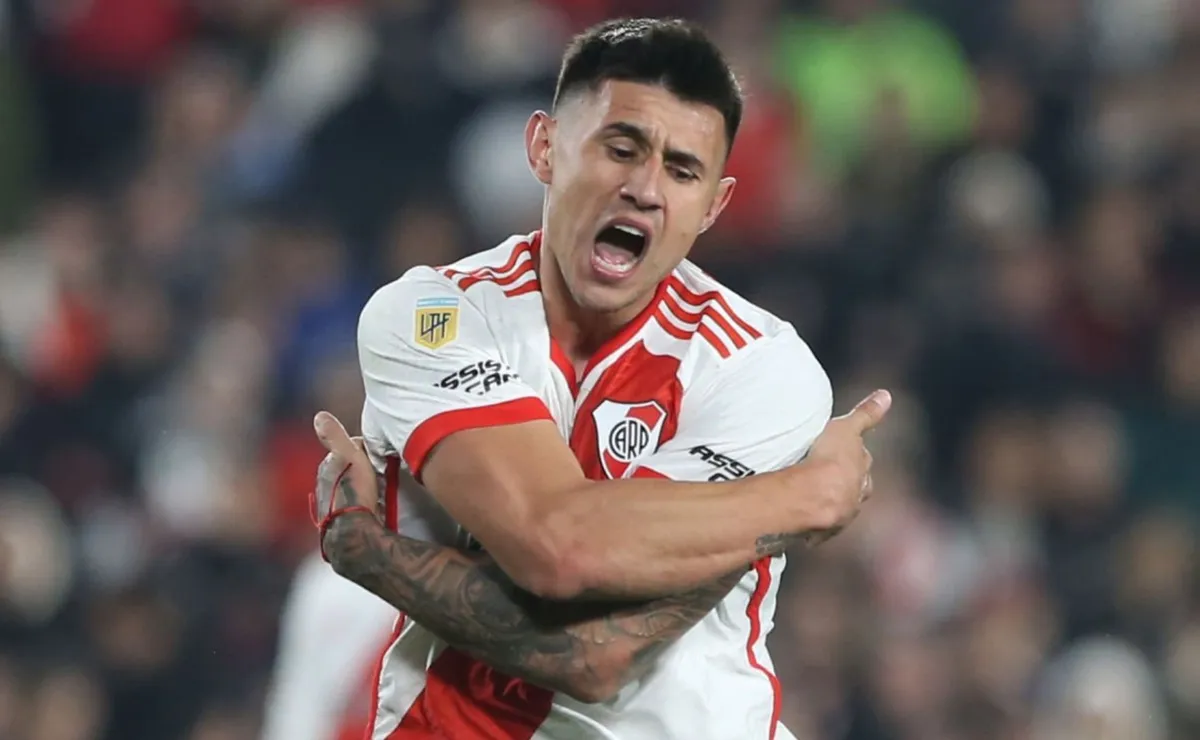 Vienen por Bareiro y River busca venderlo.