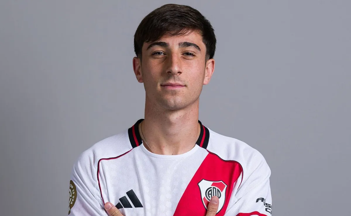 Dadín sigue esperando su debut en Primera.