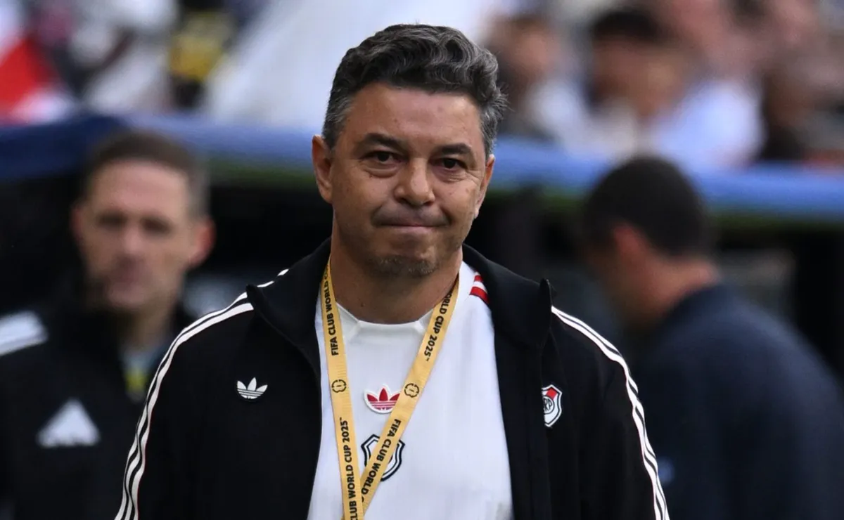 Gallardo debe elegir a cinco jugadores para la Libertadores.
