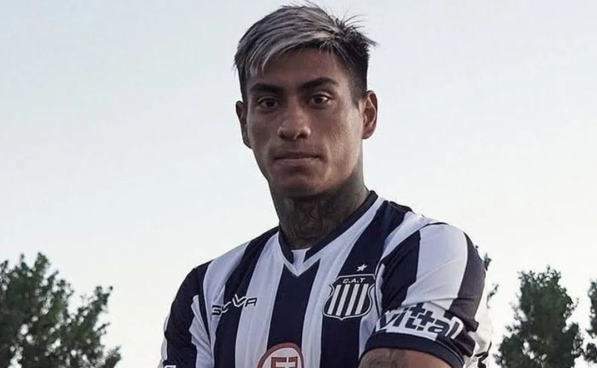 Portillo llegaría a River para jugar de volante central.