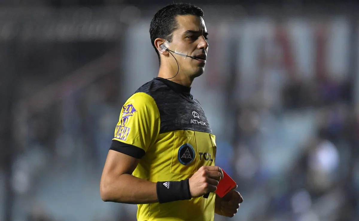 Rey Hilfer ya dirigió 10 veces a River.