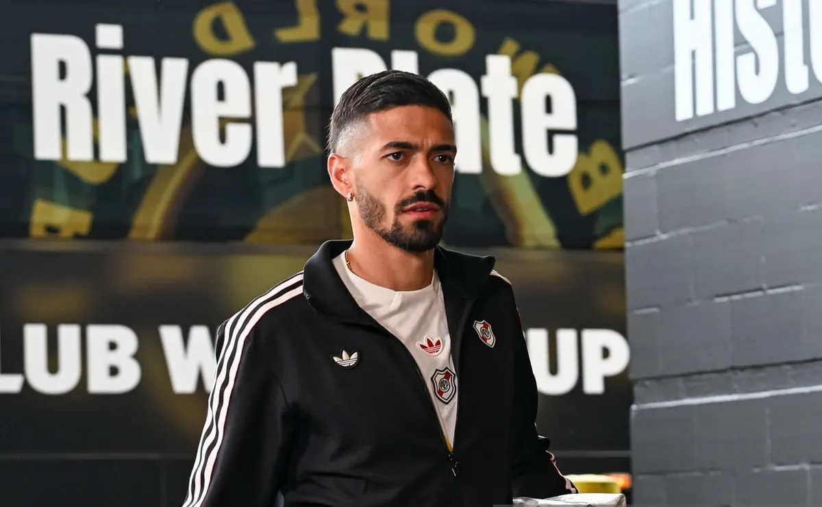 Lanzini se fue de River y jugará en Vélez, donde será compañero de otros ex River como Mammana, Galván, Braian Romero, Aliendro y Elías Gómez