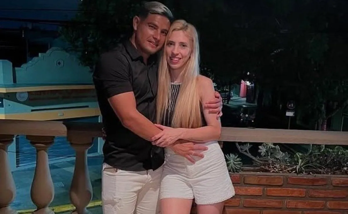 La esposa de Salas lo apoyó en redes sociales.
