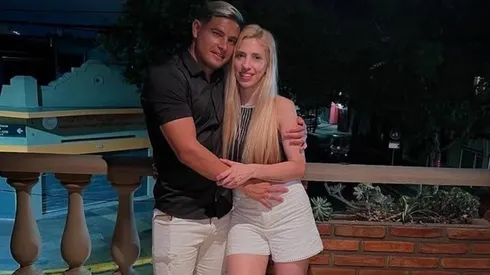 La esposa de Salas lo apoyó en redes sociales.