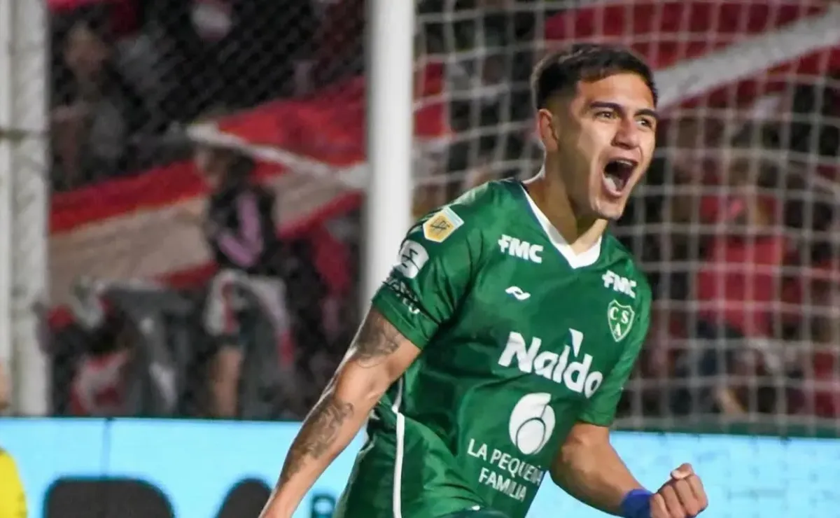 Elián Giménez debe volver a River.