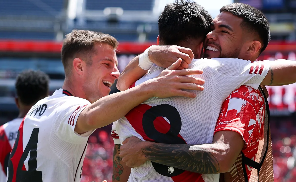 Los jugadores de River, a puro festejo.