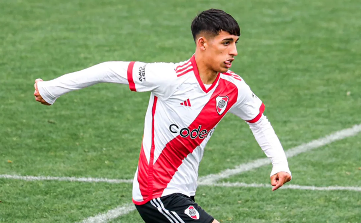 River retiene a Obregón