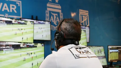 IFAB analiza un importante cambio en el VAR.