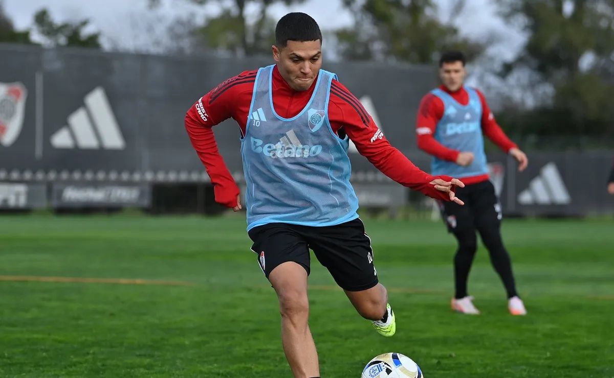 Quintero tiene chances de ser titular ante el Rojo.