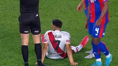 Salas se fue lesionado.