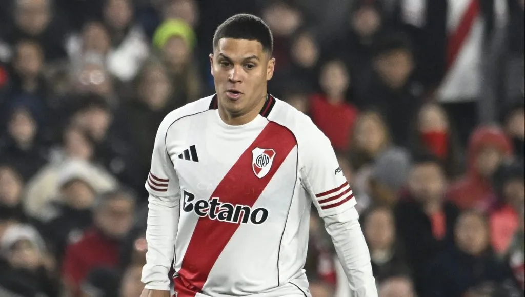 Juanfer podría aparecer como sorpresa en el once de River para este sábado.