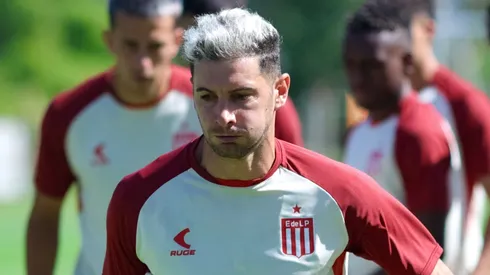 El club al que podría ir Alario en este mercado.