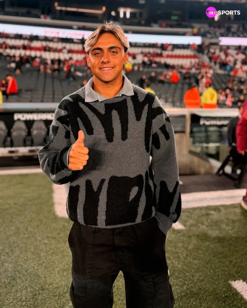 Woiski espera su debut. Foto: TNT Sports.