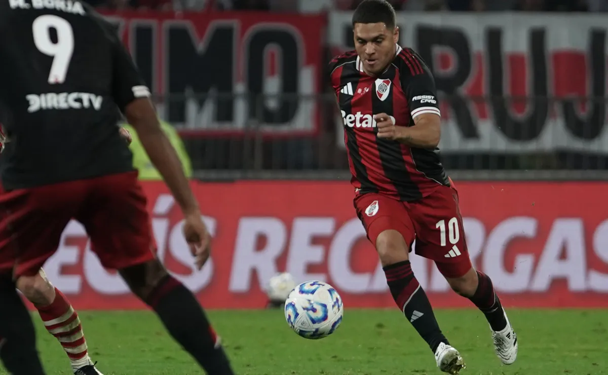 Gallardo elogió a Juanfer.