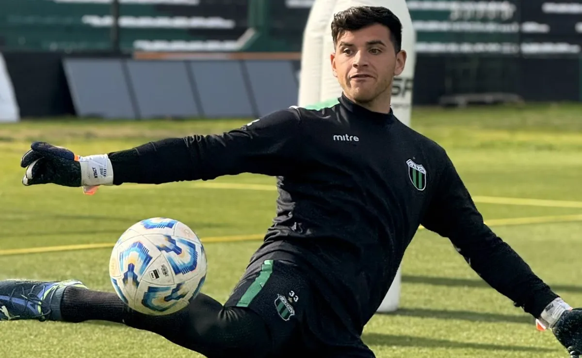 El arquero no tuvo el mejor partido en su debut.