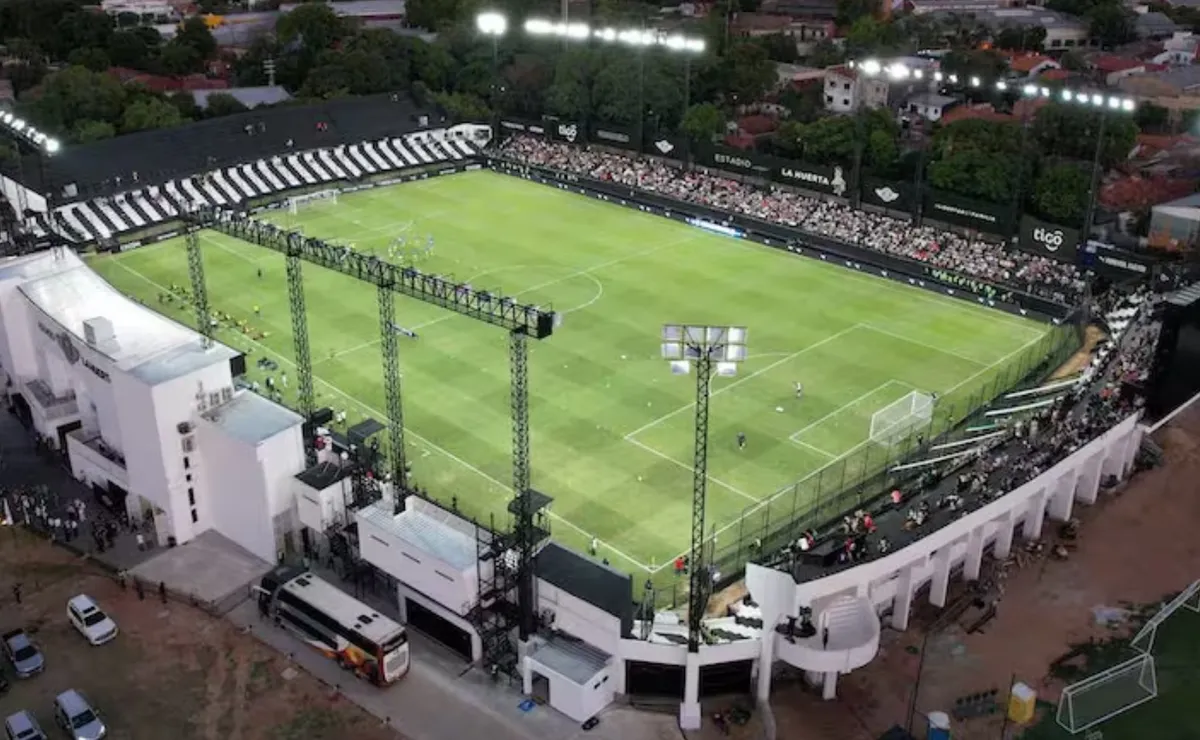 River enfrentará a Libertad en Asunción en el modesto estadio La Huerta.
