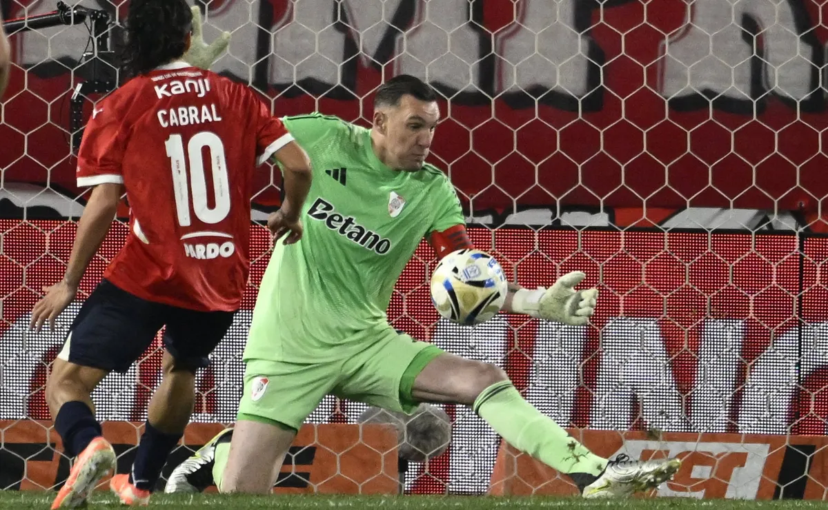 Armani, otra vez figura en un clásico.