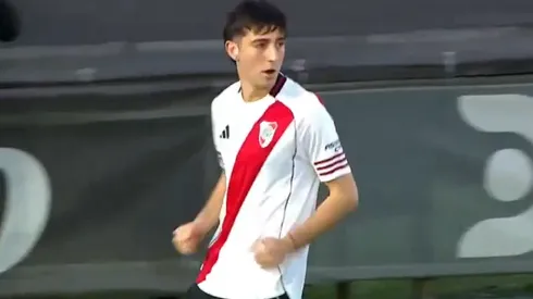 Dadín metió un doblete para River.