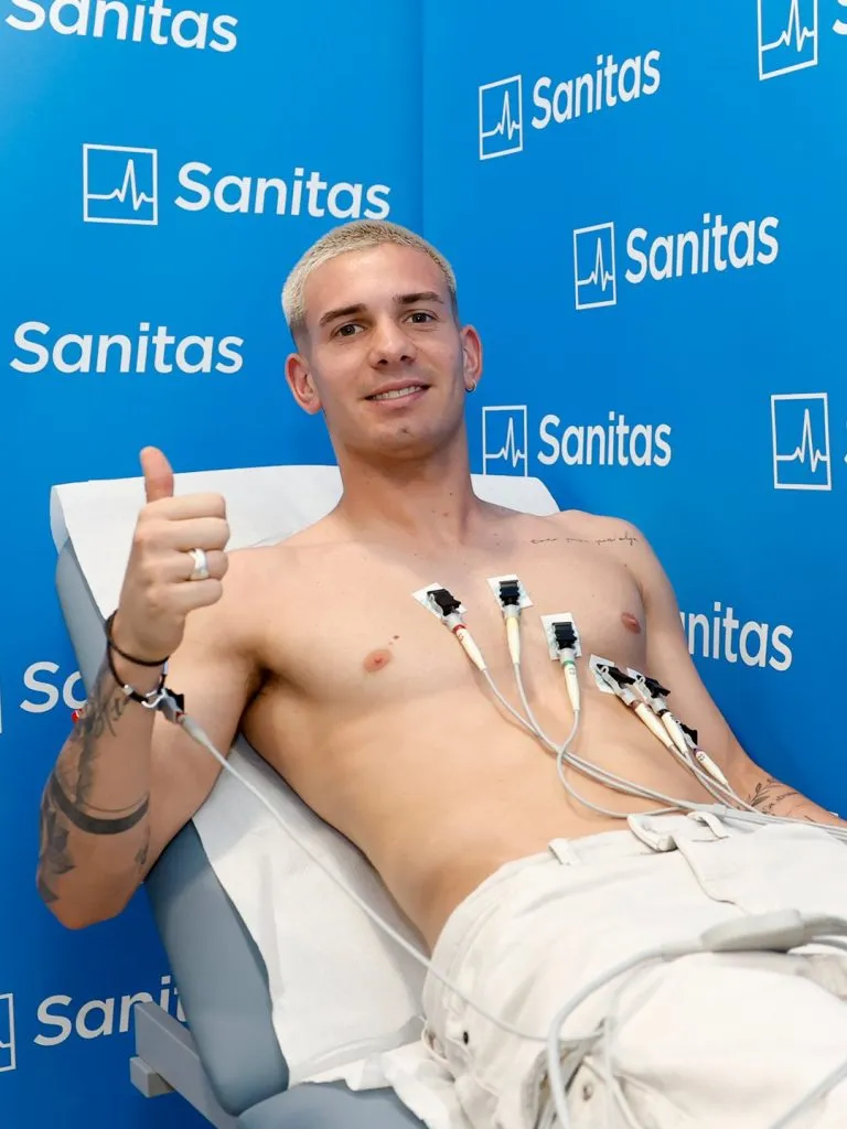 Franco Mastantuono en plena revisión médica para ser jugador del Real Madrid (@realmadrid).