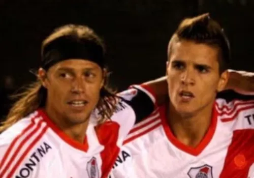 Almeyda y Lamela fueron compañeros en River en 2010-11.
