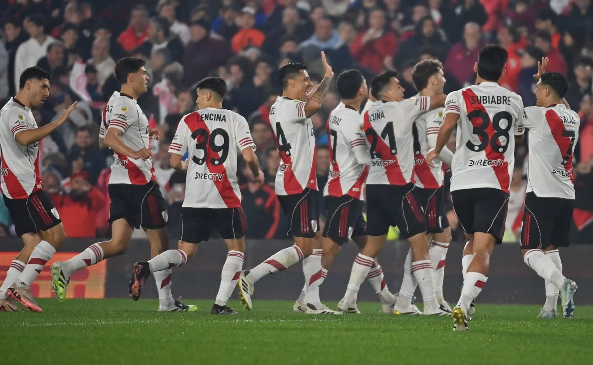 Cómo está River en la tabla anual.
