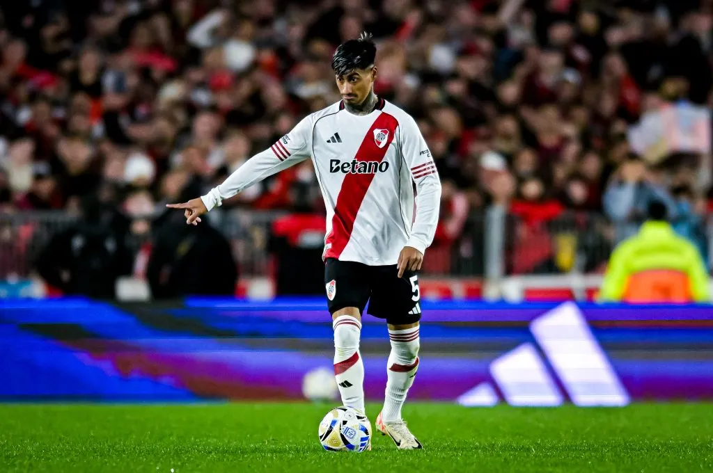 Portillo volvió a jugar todo un partido con River, después de dejar atrás su lesión.