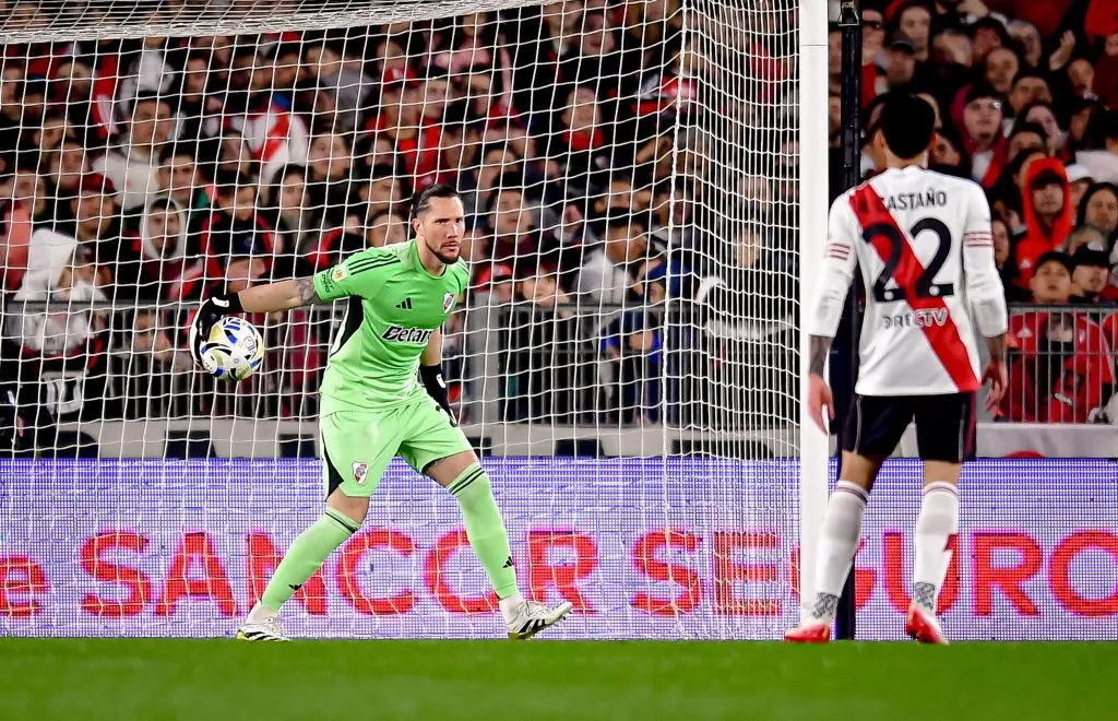 Kevin Castaño, uno de los puntos bajos de River vs. Godoy Cruz.