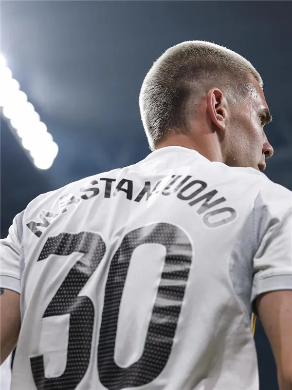 Mastantuono ya tiene varios fanáticos.