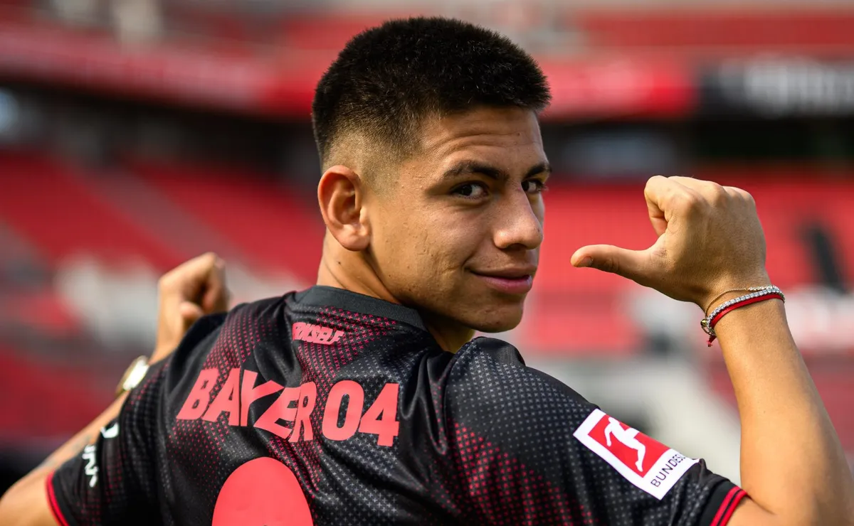 Echeverri, nuevo jugador de Bayer Leverkusen.