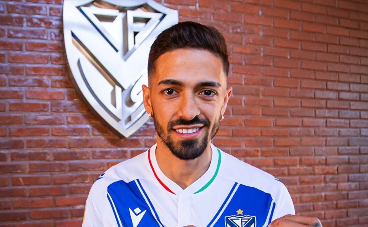 Vélez presentó a Lanzini como refuerzo: en qué condiciones se fue de River