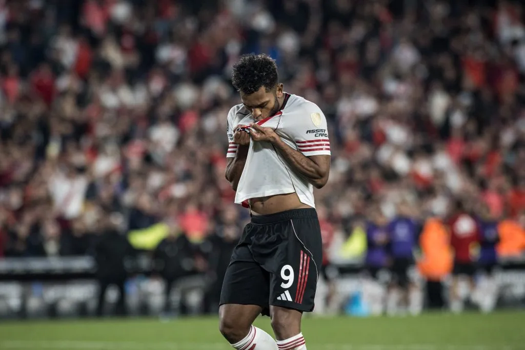 Borja tenía un pie afuera pero podría renovar.