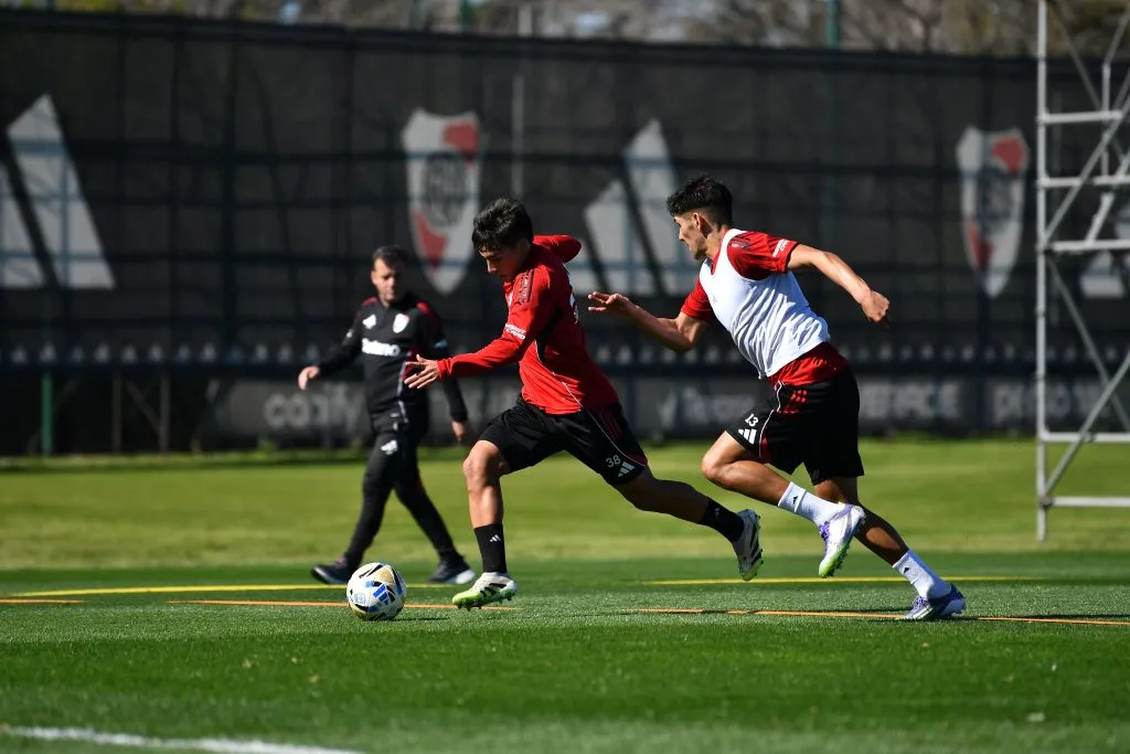 River entrena con el foco en Lanús.