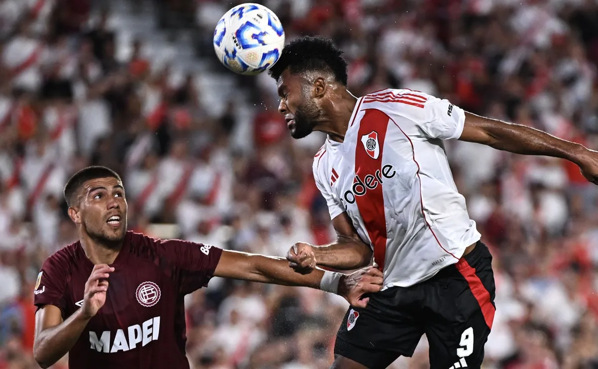 Lito Costa Febre relata Lanús vs. River EN VIVO.