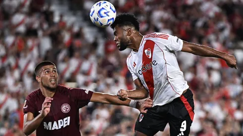 Lito Costa Febre relata Lanús vs. River EN VIVO.