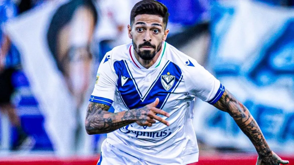 Lanzini ya debutó con Vélez.