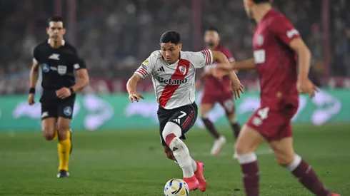 Maxi Salas se mete en el once.