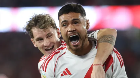 Colidio y Paulo fueron al banco ante Unión.