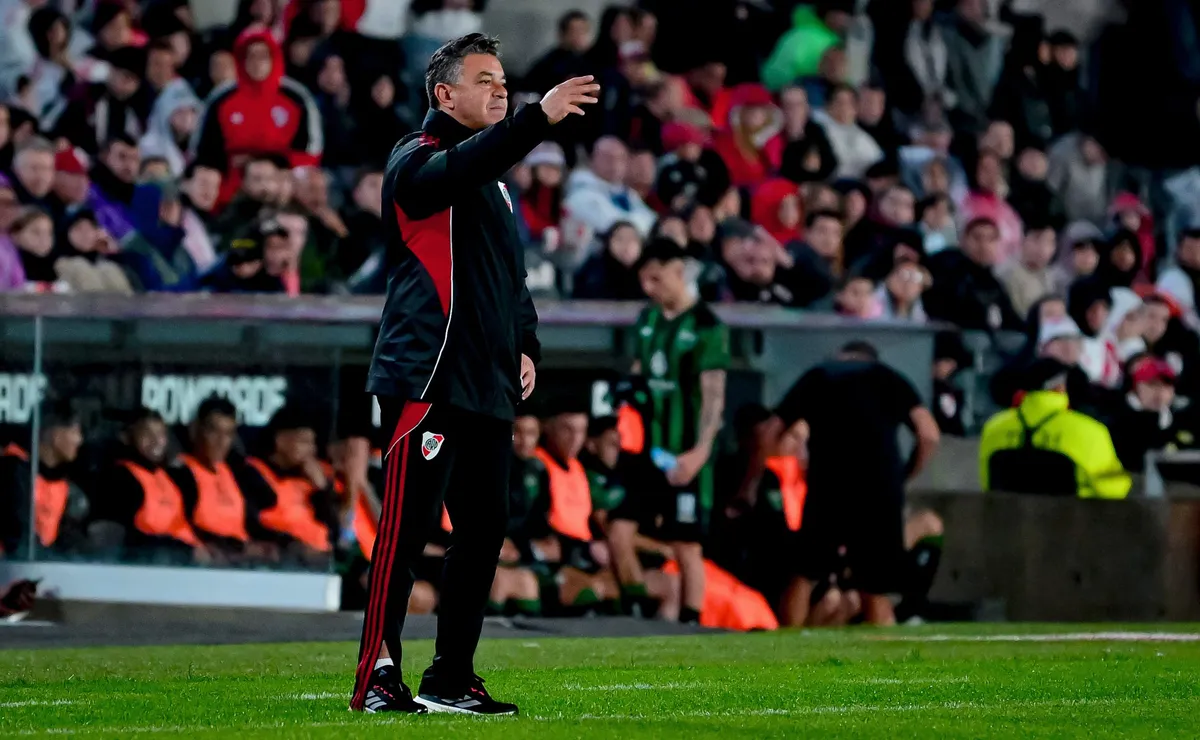 Gallardo premió al plantel.